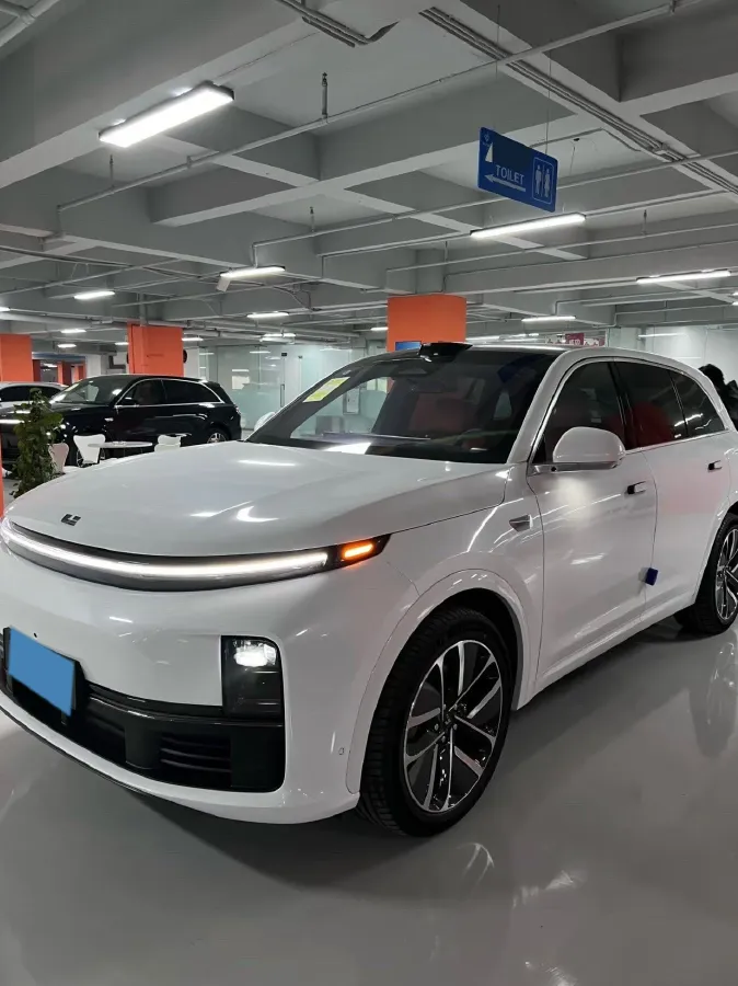 2025 Li L7 Range Extended 154HP REEV,autocango,china used car exporter,china ev exporter,chinese used car exporter,chinese used ev exporter