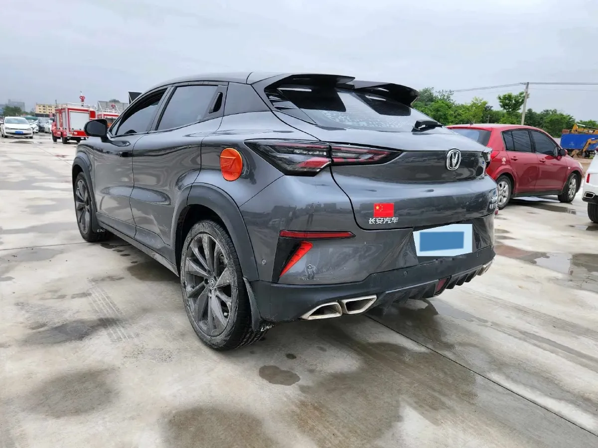 2020 ChangAn UNI-T 1.5T 180HP L4 7DCT,autocango,china used car exporter,china ev exporter,chinese used car exporter,chinese used ev exporter