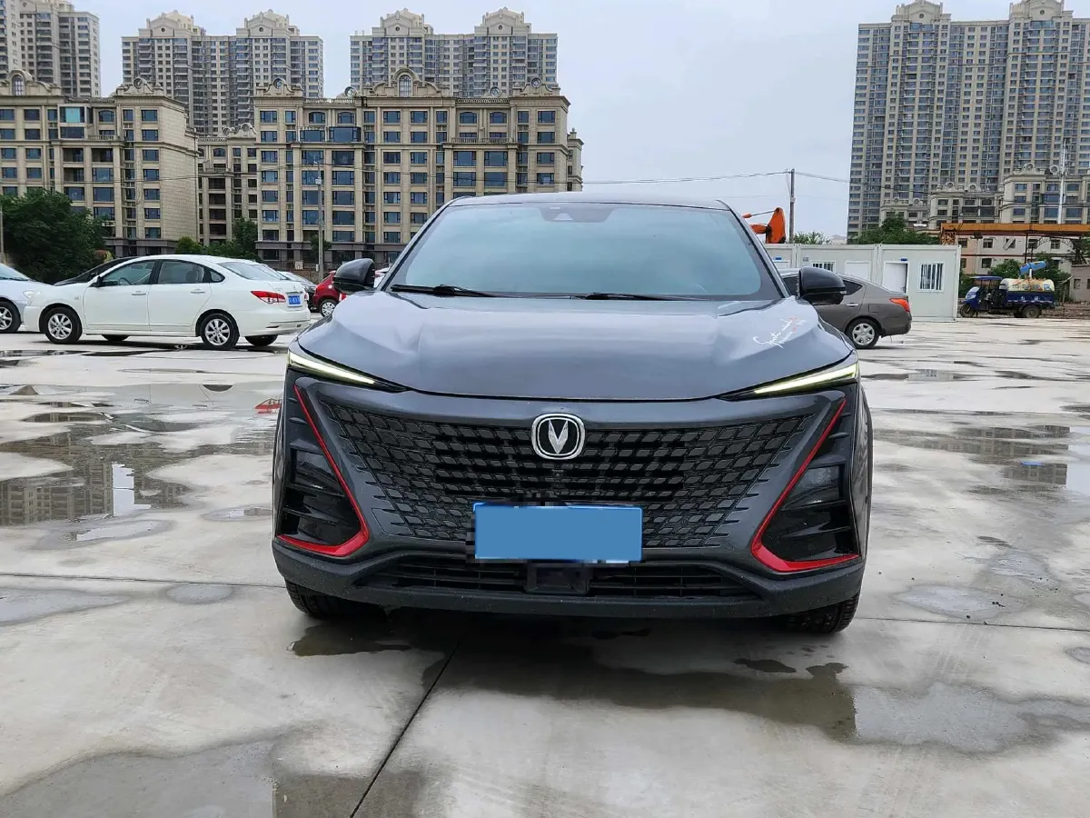 2020 ChangAn UNI-T 1.5T 180HP L4 7DCT,autocango,china used car exporter,china ev exporter,chinese used car exporter,chinese used ev exporter