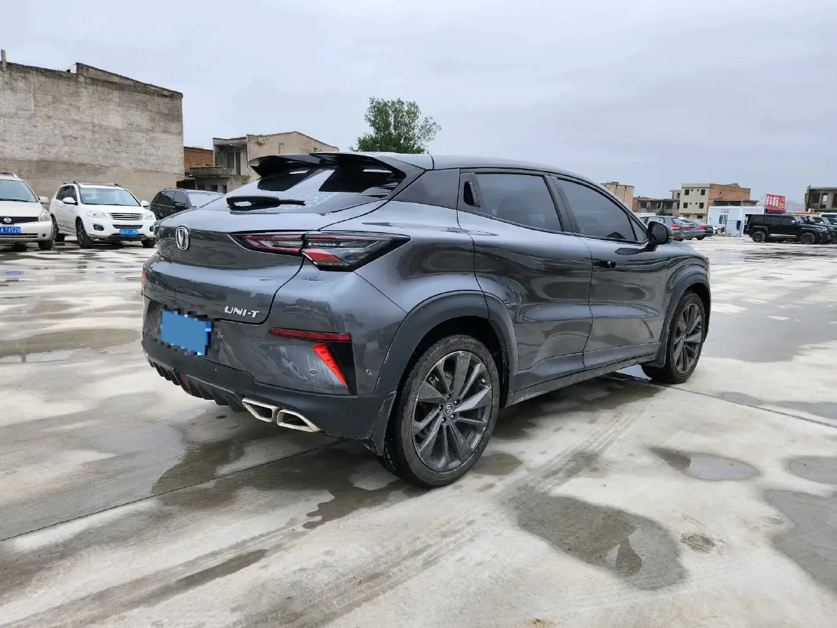 2020 ChangAn UNI-T 1.5T 180HP L4 7DCT,autocango,china used car exporter,china ev exporter,chinese used car exporter,chinese used ev exporter