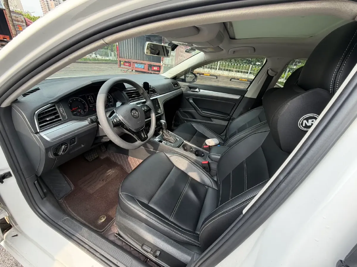 2019 Volkswagen T-Cross 1.4T 150HP L4 7DCT,autocango,china used car exporter,china ev exporter,chinese used car exporter,chinese used ev exporter