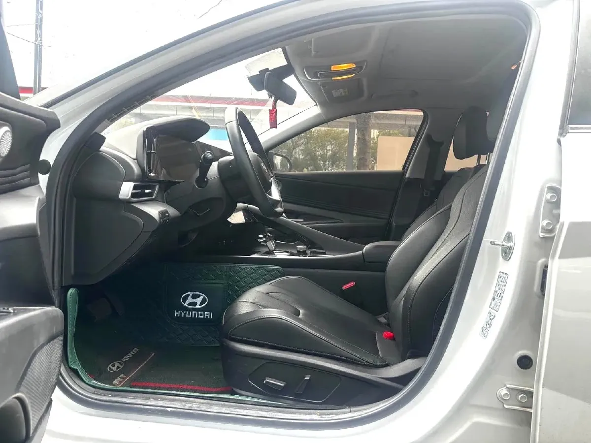 2021 Hyundai Elantra 1.5L 115HP L4 CVT,autocango,china used car exporter,china ev exporter,chinese used car exporter,chinese used ev exporter