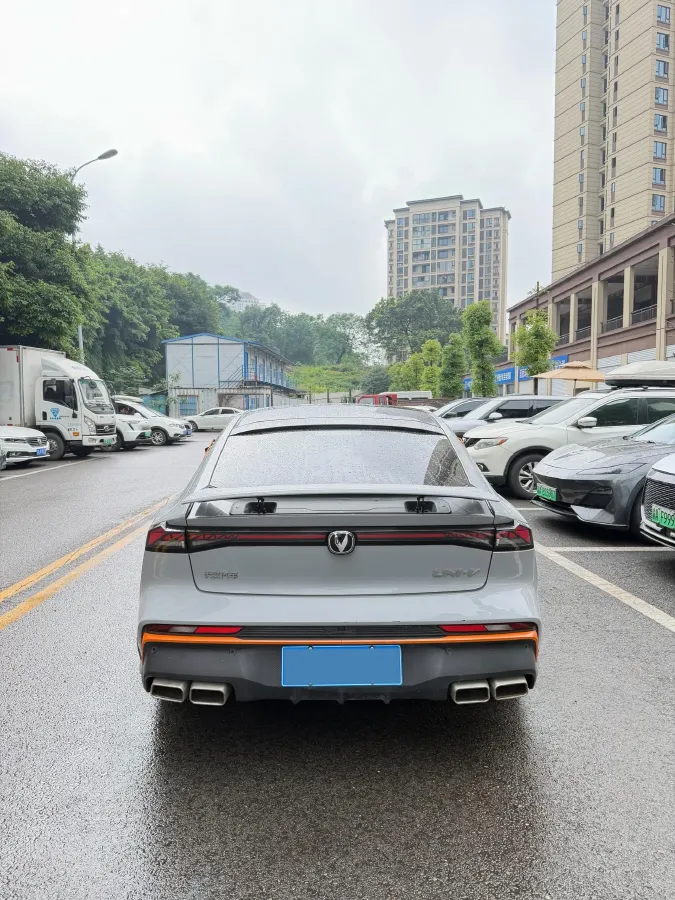 2024 ChangAn UNI-V 1.5T 188HP L4 7DCT,autocango,china used car exporter,china ev exporter,chinese used car exporter,chinese used ev exporter