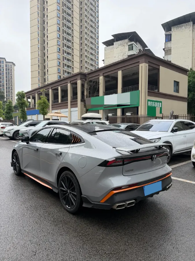 2024 ChangAn UNI-V 1.5T 188HP L4 7DCT,autocango,china used car exporter,china ev exporter,chinese used car exporter,chinese used ev exporter