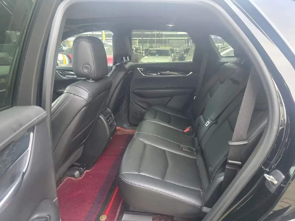 2021 Cadillac XT5 2.0T 237HP L4 9AT,autocango,china used car exporter,china ev exporter,chinese used car exporter,chinese used ev exporter
