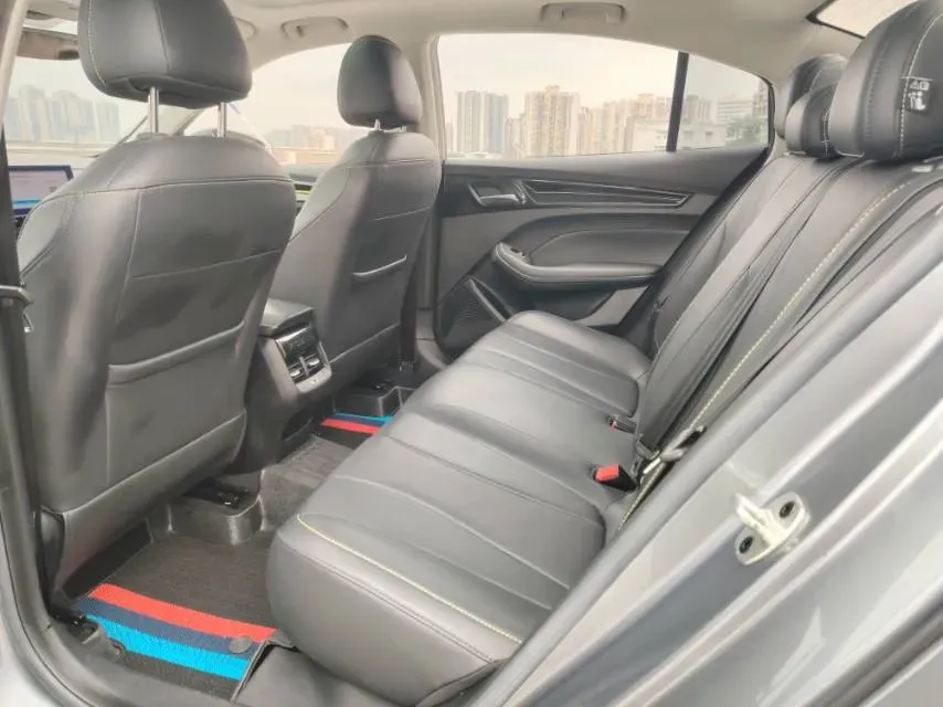 2021 Roewe i5 1.5L 120HP L4 CVT,autocango,china used car exporter,china ev exporter,chinese used car exporter,chinese used ev exporter