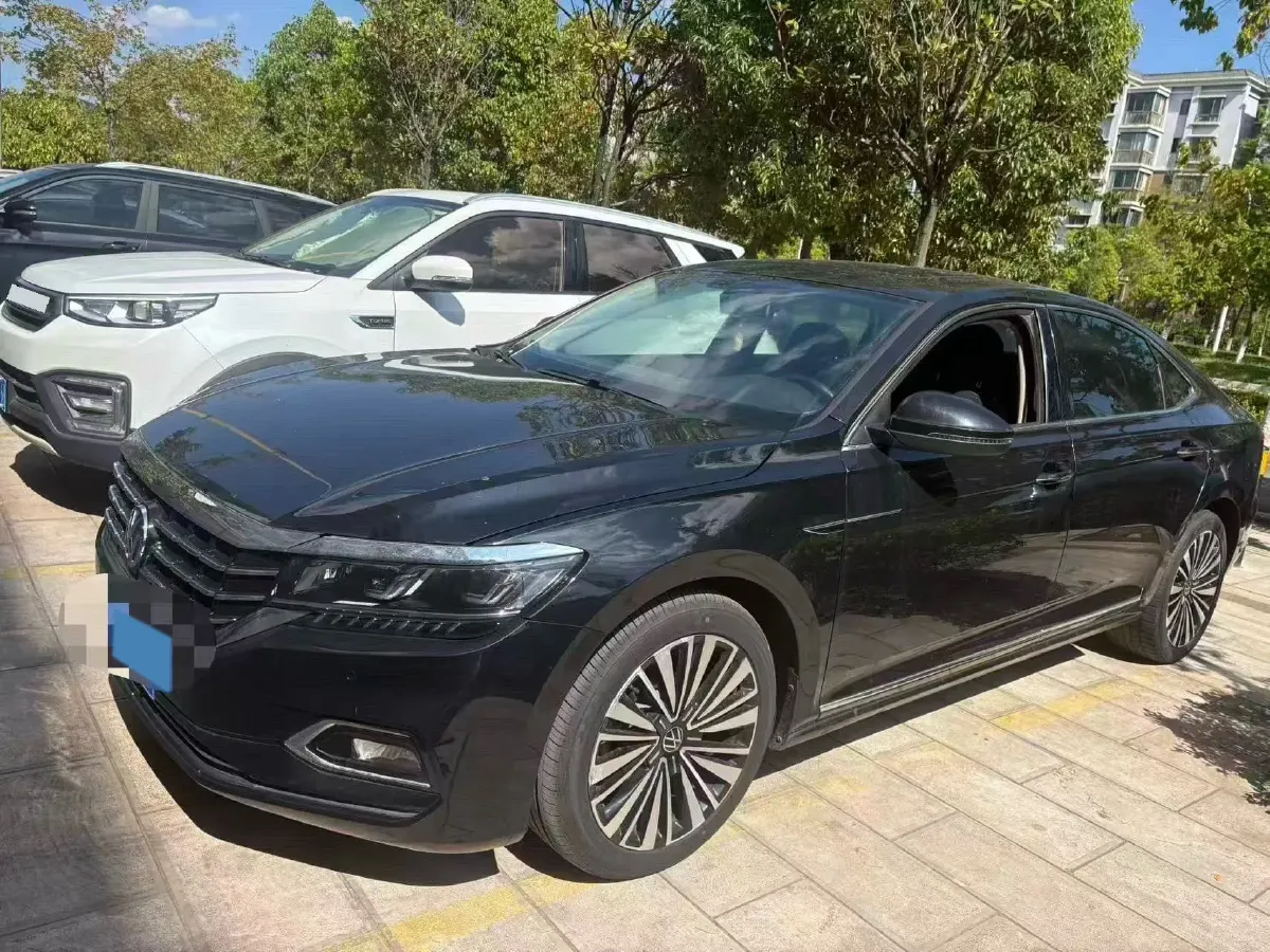 2020 Volkswagen Passat 2.0T 186HP L4 7DCT,autocango,china used car exporter,china ev exporter,chinese used car exporter,chinese used ev exporter