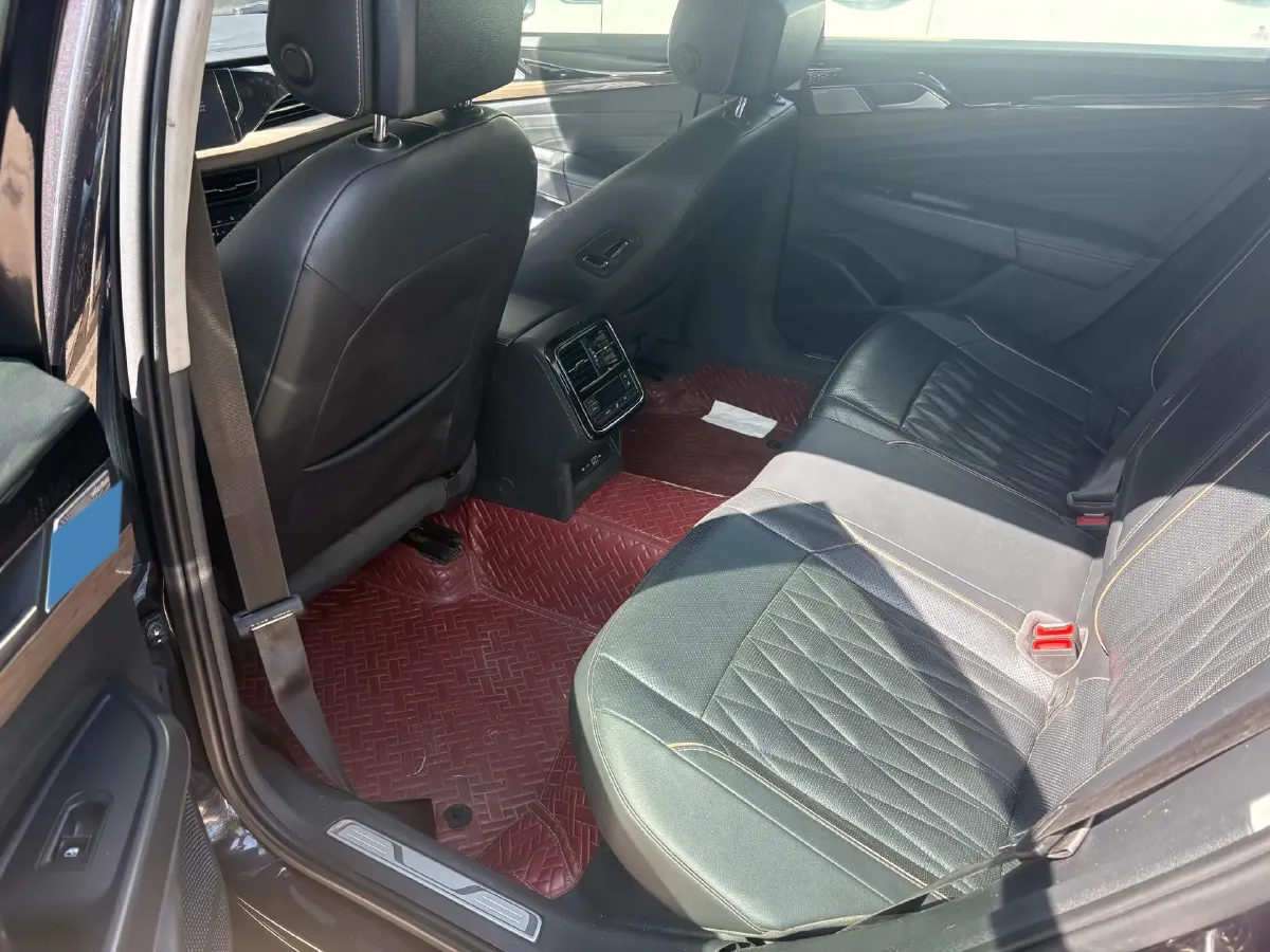 2020 Volkswagen Passat 2.0T 186HP L4 7DCT,autocango,china used car exporter,china ev exporter,chinese used car exporter,chinese used ev exporter