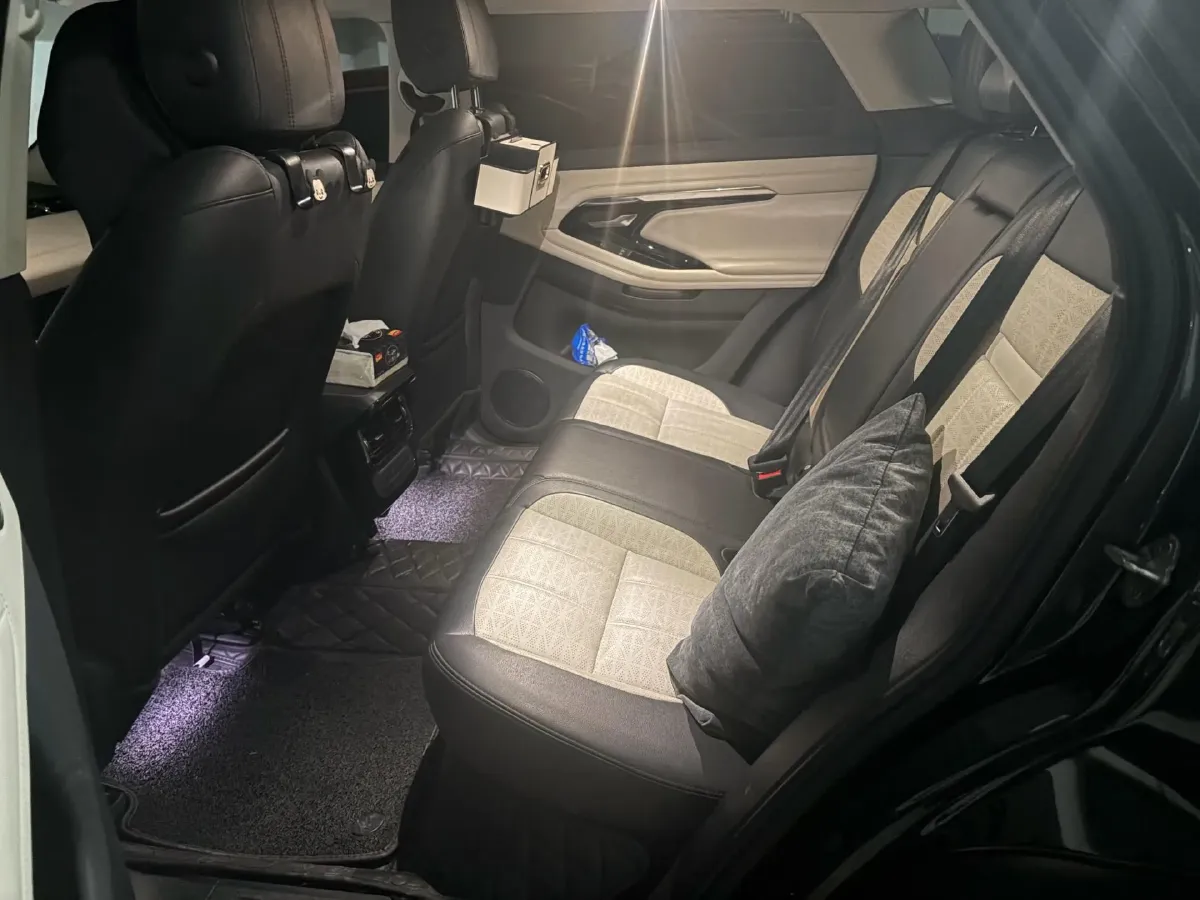 2022 Land Rover Range Rover Evoque 2.0T 249HP L4 9AT,autocango,china used car exporter,china ev exporter,chinese used car exporter,chinese used ev exporter