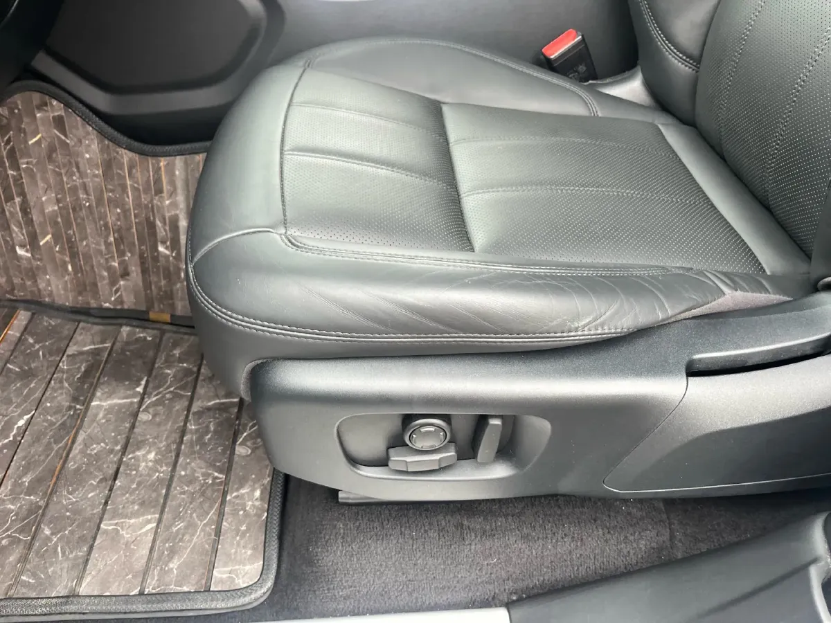 2019 Shenzer V-Class 2.0T 211HP L4 7AT,autocango,china used car exporter,china ev exporter,chinese used car exporter,chinese used ev exporter