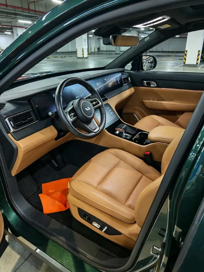 2021 Li ONE Range Extended 131HP REEV 40.5KWH,autocango,china used car exporter,china ev exporter,chinese used car exporter,chinese used ev exporter
