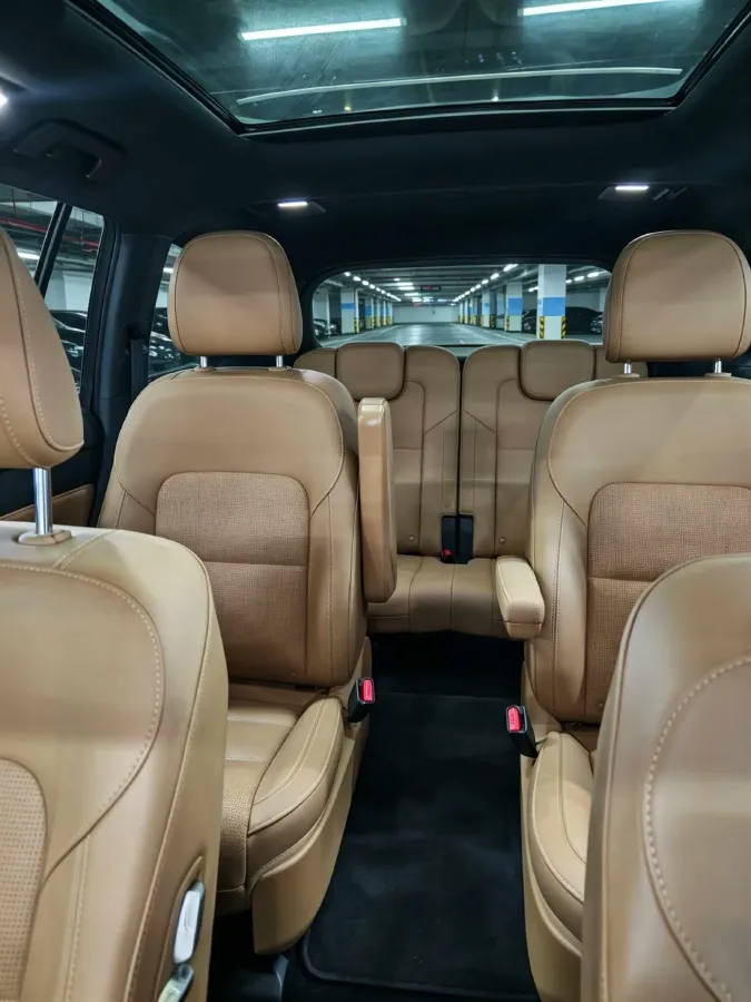 2021 Li ONE Range Extended 131HP REEV 40.5KWH,autocango,china used car exporter,china ev exporter,chinese used car exporter,chinese used ev exporter