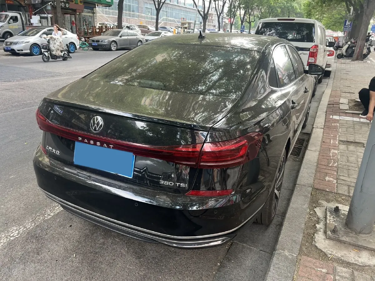 2024 Volkswagen Passat 2.0T 220HP L4 7DCT,autocango,china used car exporter,china ev exporter,chinese used car exporter,chinese used ev exporter