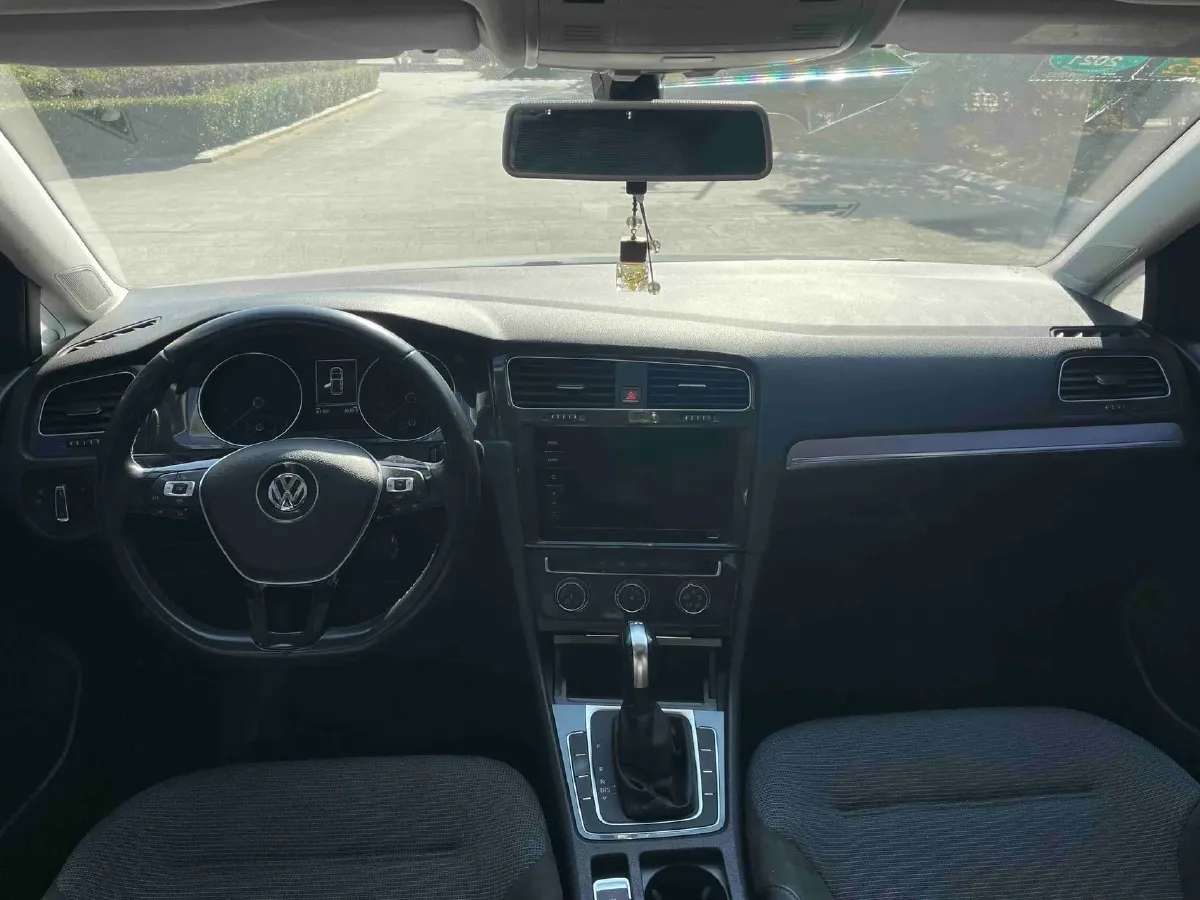 2020 Volkswagen Golf 1.4T 150HP L4 7DCT,autocango,china used car exporter,china ev exporter,chinese used car exporter,chinese used ev exporter