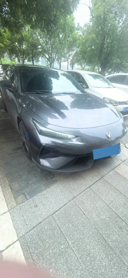 2025 ChangAn UNI-V 1.5T 192HP L4 7DCT,autocango,china used car exporter,china ev exporter,chinese used car exporter,chinese used ev exporter