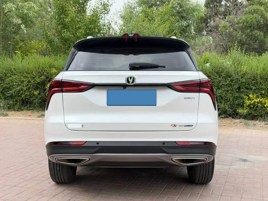 2022 ChangAn CS75 Plus 1.5T 178HP L4 6AT,autocango,china used car exporter,china ev exporter,chinese used car exporter,chinese used ev exporter