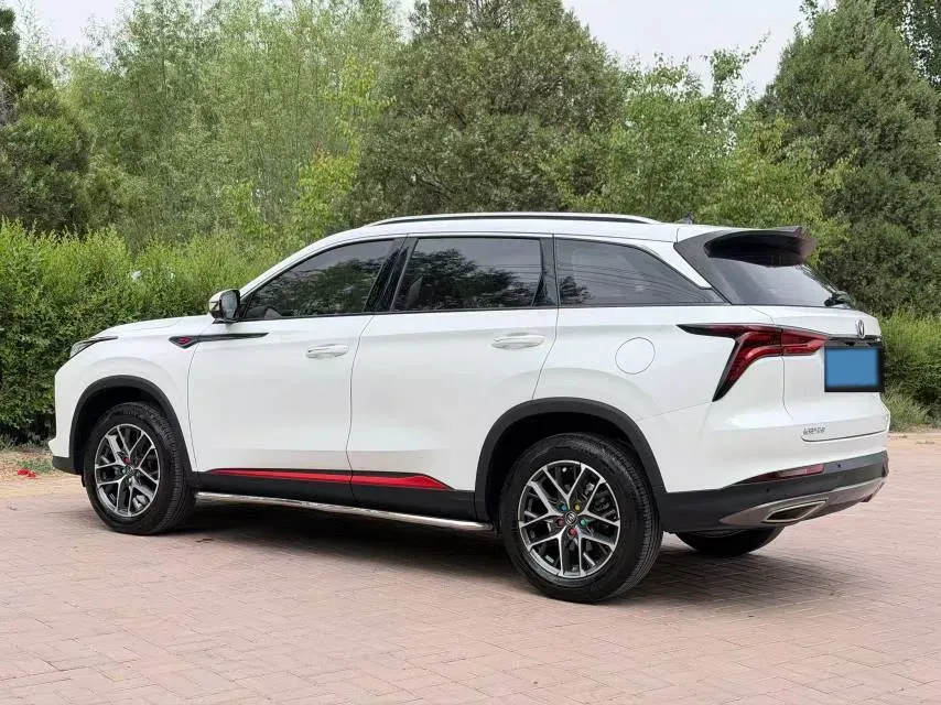 2022 ChangAn CS75 Plus 1.5T 178HP L4 6AT,autocango,china used car exporter,china ev exporter,chinese used car exporter,chinese used ev exporter