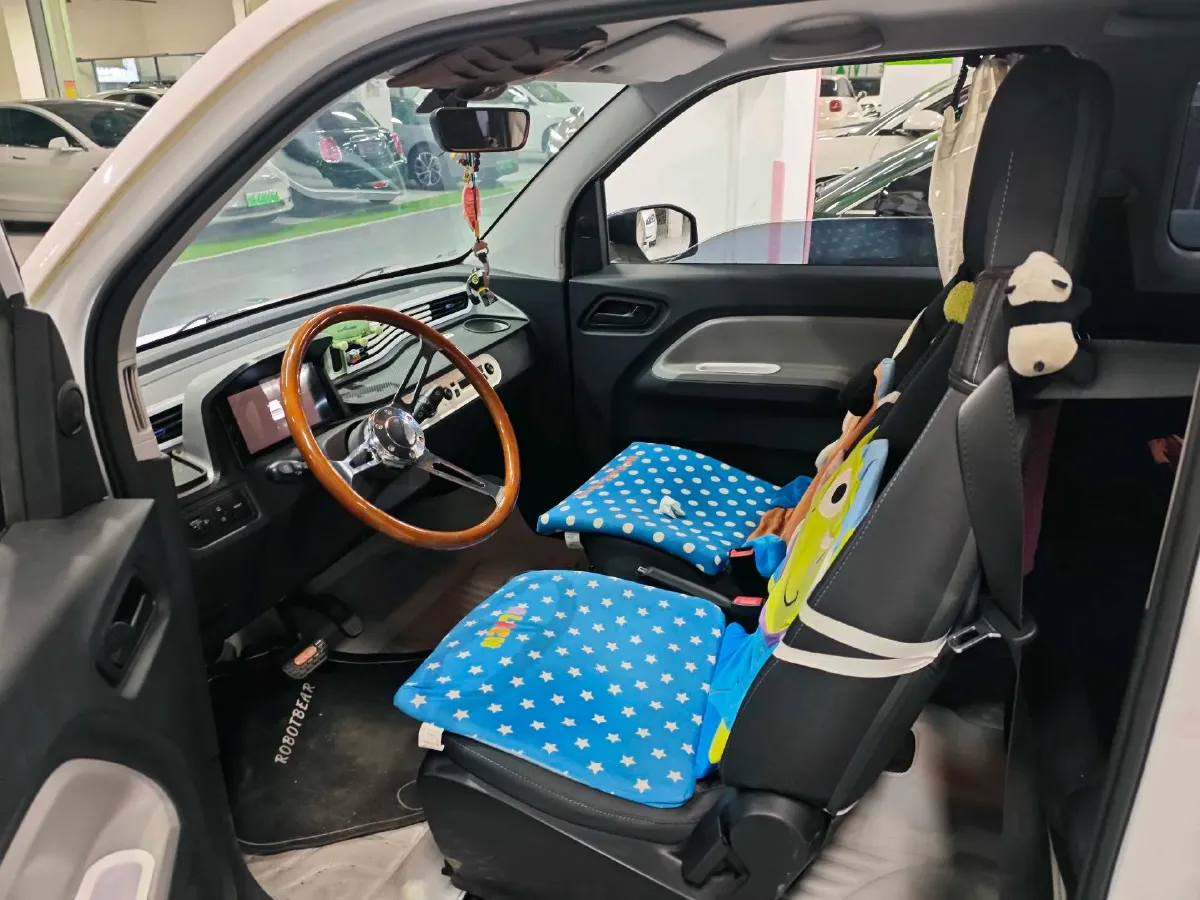 2021 WuLing HongGuang MINI EV BEV 13.9KWH,autocango,china used car exporter,china ev exporter,chinese used car exporter,chinese used ev exporter