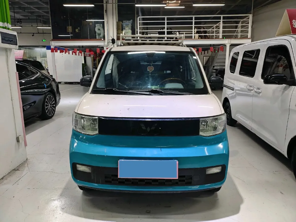 2021 WuLing HongGuang MINI EV BEV 13.9KWH,autocango,china used car exporter,china ev exporter,chinese used car exporter,chinese used ev exporter