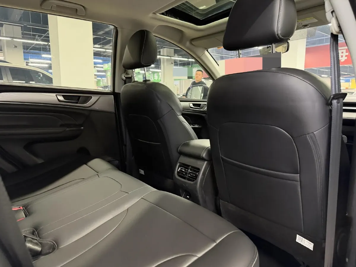 2021 Haval M6 1.5T 150HP L4 7DCT,autocango,china used car exporter,china ev exporter,chinese used car exporter,chinese used ev exporter