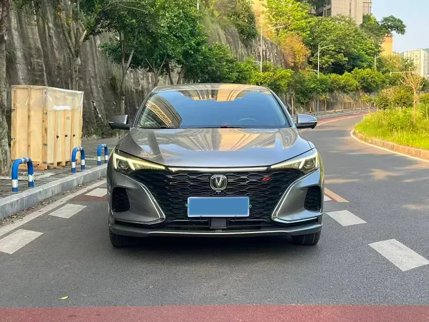 2021 ChangAn Eado 1.4T 160HP L4 7DCT,autocango,china used car exporter,china ev exporter,chinese used car exporter,chinese used ev exporter