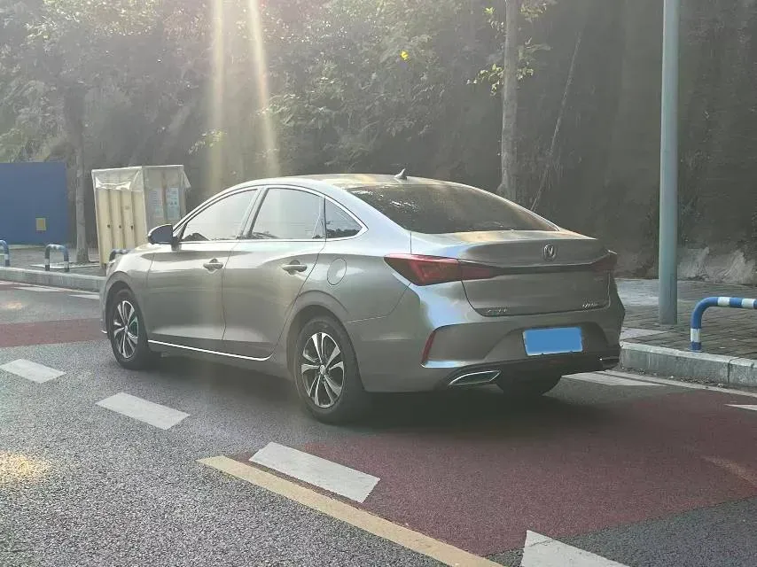 2021 ChangAn Eado 1.4T 160HP L4 7DCT,autocango,china used car exporter,china ev exporter,chinese used car exporter,chinese used ev exporter