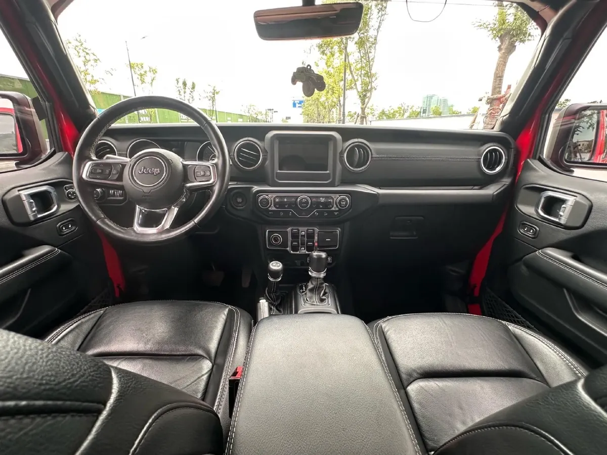2019 Jeep Wrangler 2.0T 266HP L4 8AT,autocango,china used car exporter,china ev exporter,chinese used car exporter,chinese used ev exporter