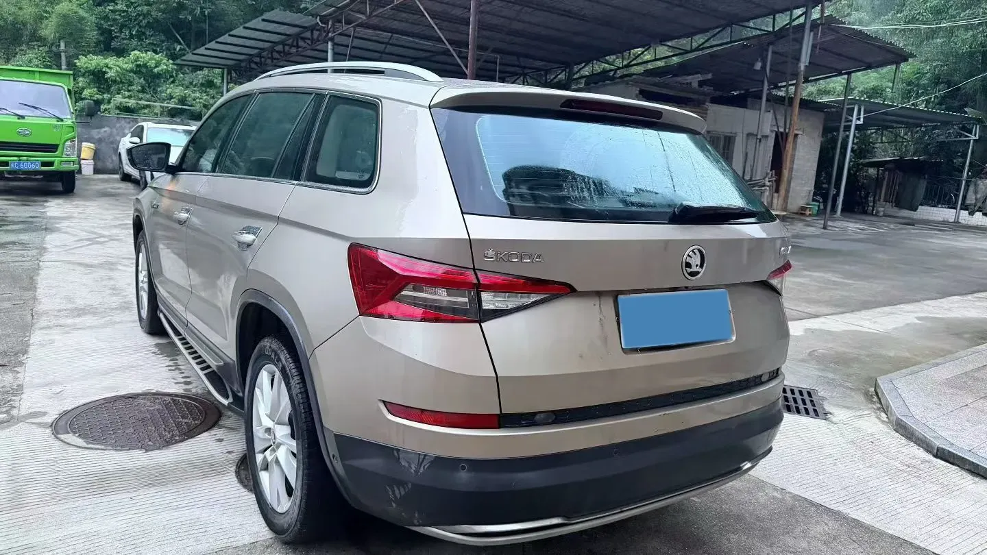 2018 Skoda Kodiak 2.0T 186HP L4 7DCT,autocango,china used car exporter,china ev exporter,chinese used car exporter,chinese used ev exporter