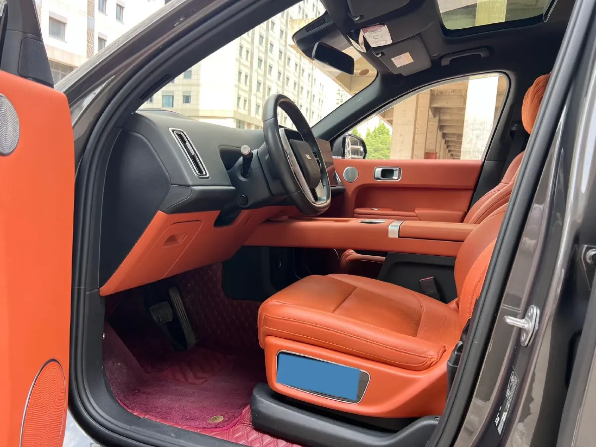 2023 Li L8 Range Extended 154HP REEV 40.9KWH,autocango,china used car exporter,china ev exporter,chinese used car exporter,chinese used ev exporter
