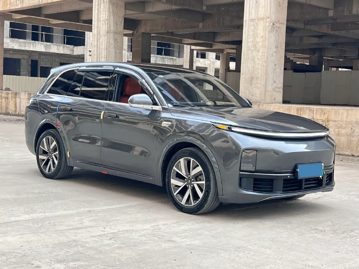 2023 Li L8 Range Extended 154HP REEV 40.9KWH,autocango,china used car exporter,china ev exporter,chinese used car exporter,chinese used ev exporter