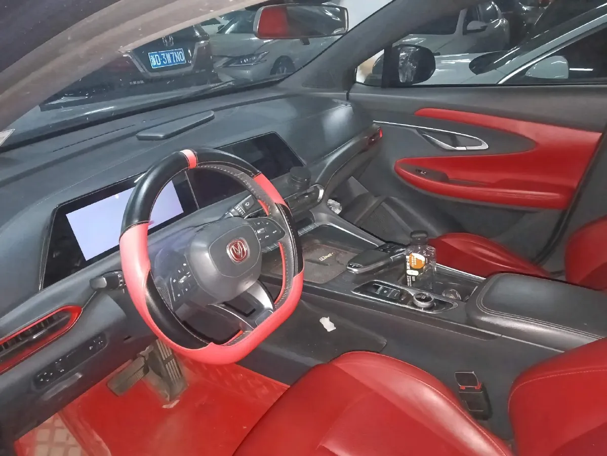 2020 ChangAn UNI-T 1.5T 180HP L4 7DCT,autocango,china used car exporter,china ev exporter,chinese used car exporter,chinese used ev exporter