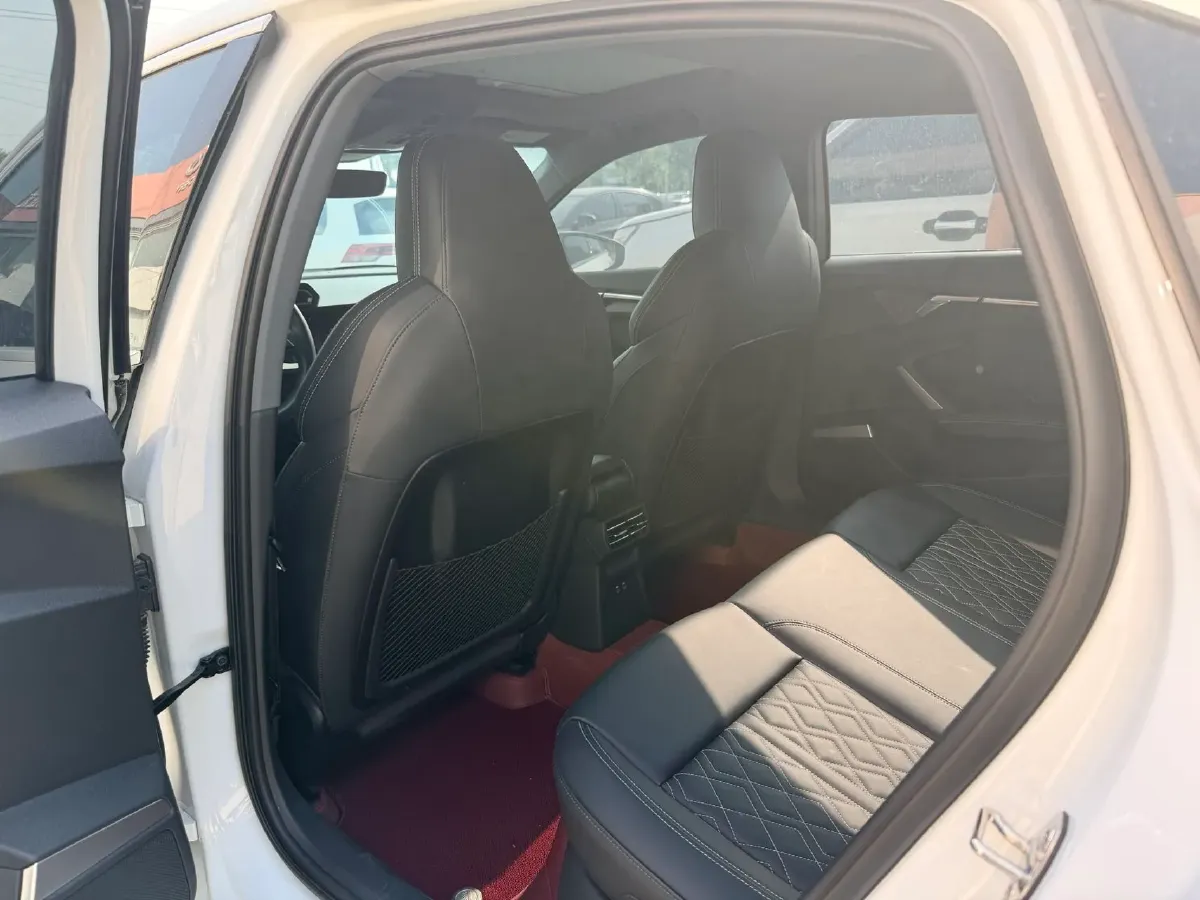 2025 Audi A3 1.5T 160HP L4 7DCT,autocango,china used car exporter,china ev exporter,chinese used car exporter,chinese used ev exporter