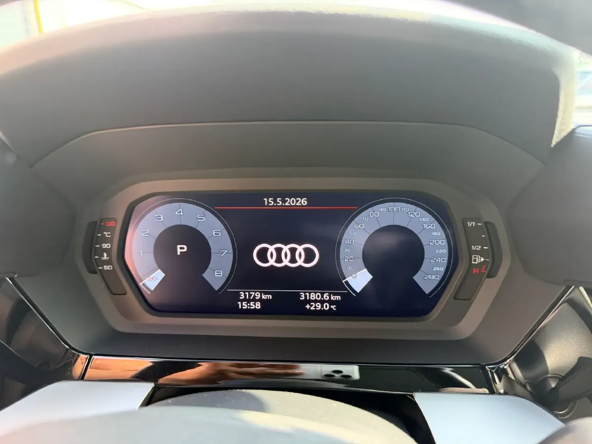 2025 Audi A3 1.5T 160HP L4 7DCT,autocango,china used car exporter,china ev exporter,chinese used car exporter,chinese used ev exporter