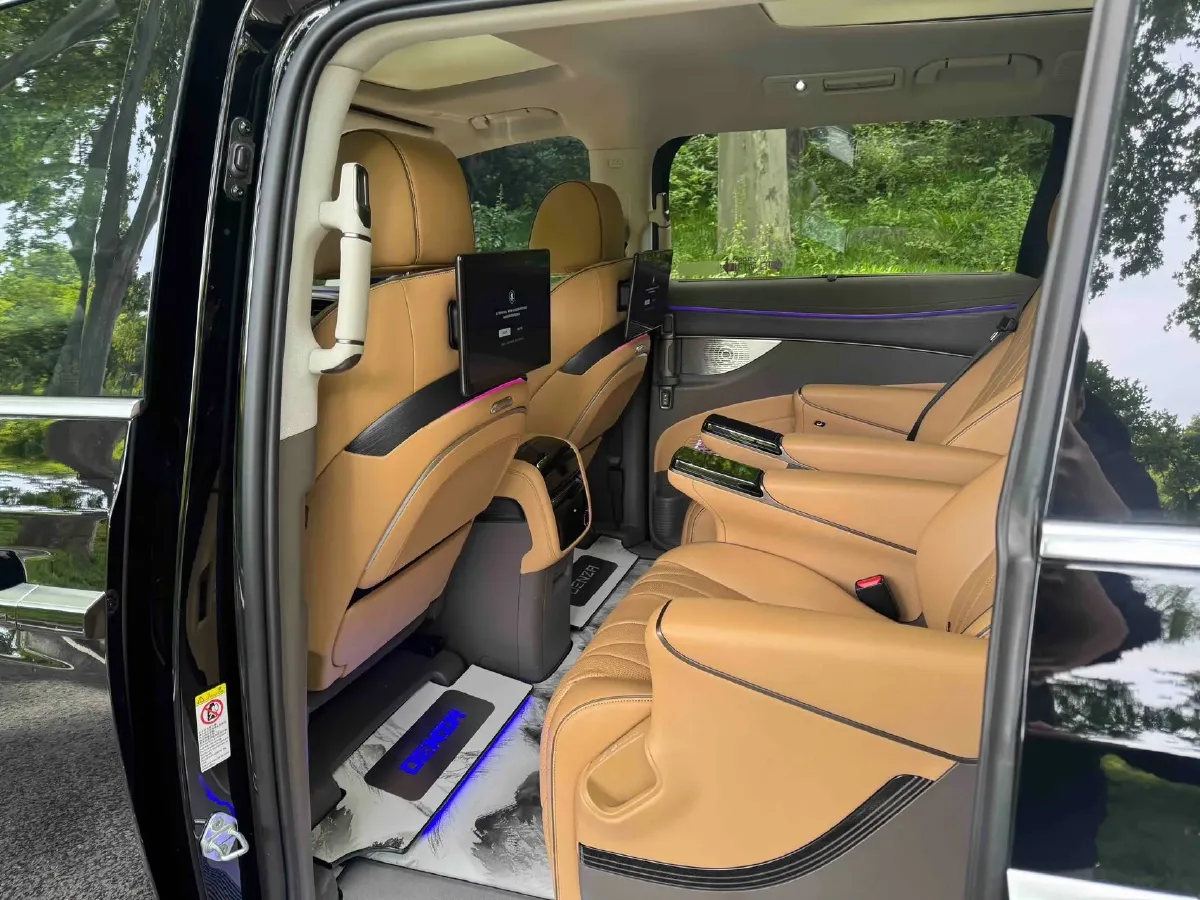 2022 Mercedes-Benz GLC Class 2.0T 197HP L4 9AT,autocango,china used car exporter,china ev exporter,chinese used car exporter,chinese used ev exporter