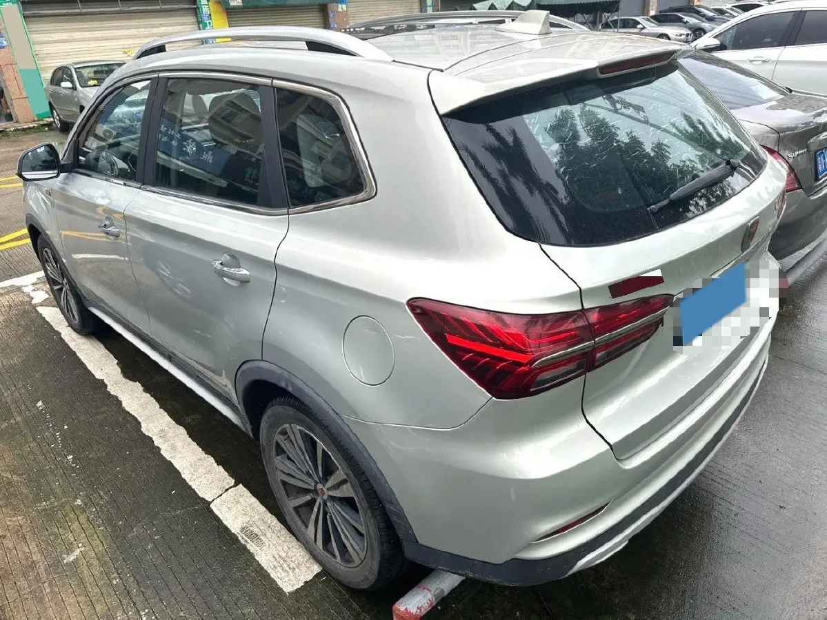 2020 Roewe i6 1.5T 169HP L4 7DCT,autocango,china used car exporter,china ev exporter,chinese used car exporter,chinese used ev exporter