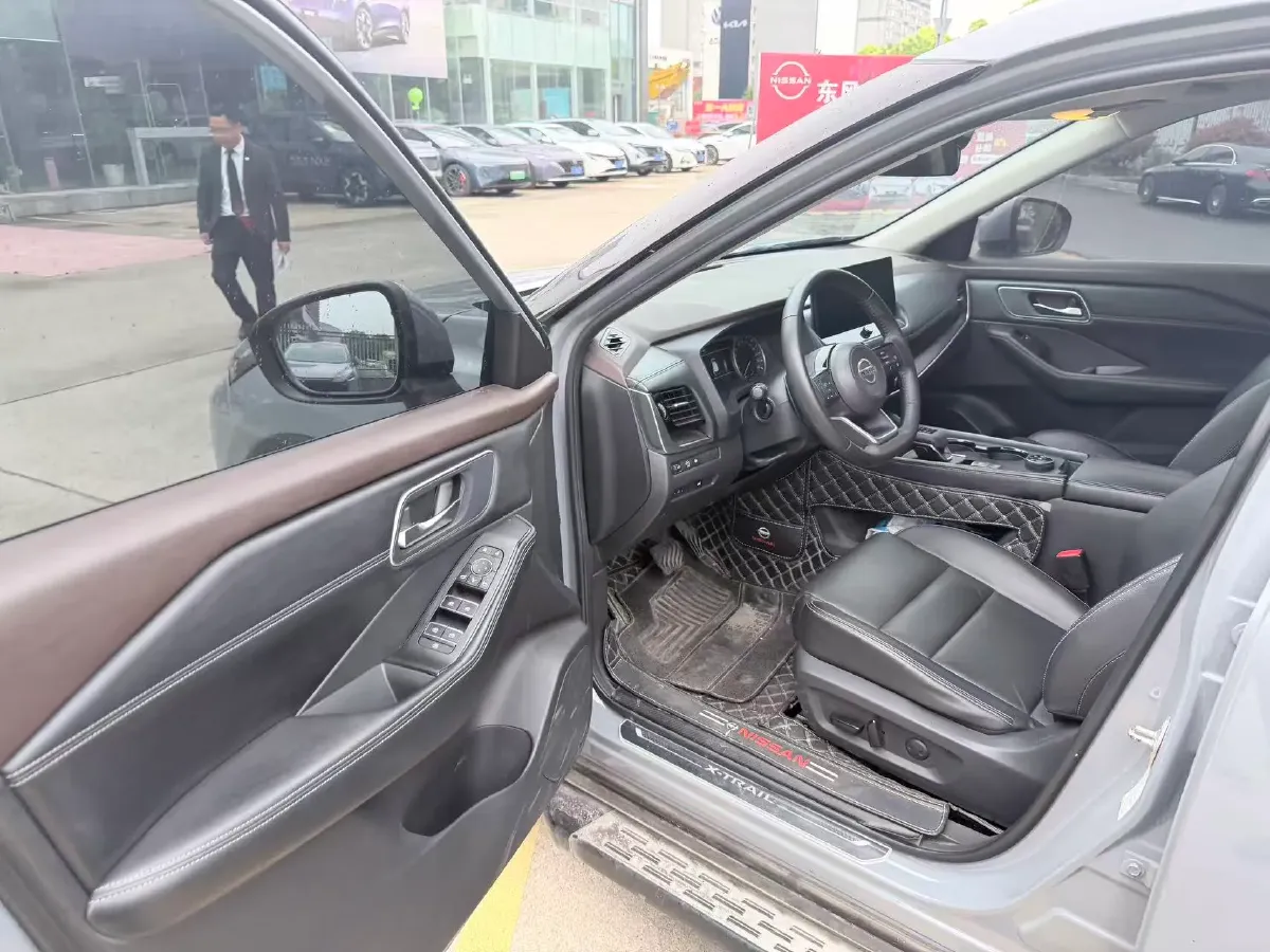 2021 Nissan X-Trail 1.5T 204HP L3 CVT,autocango,china used car exporter,china ev exporter,chinese used car exporter,chinese used ev exporter