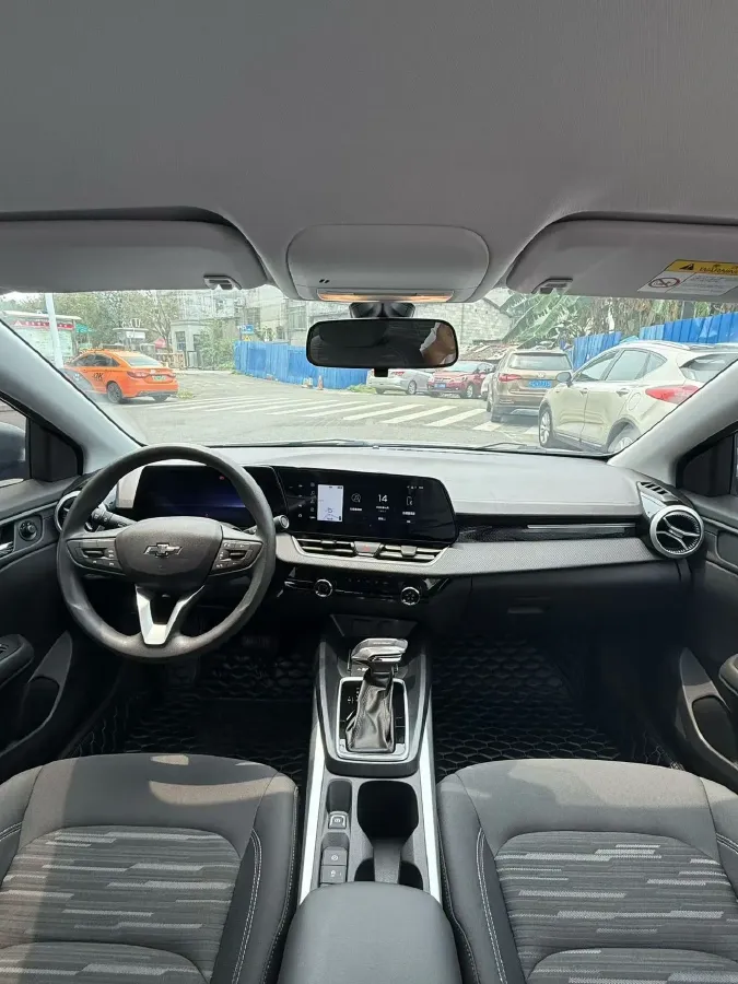 2023 Chevrolet Monza 1.5L 113HP L4 6DCT,autocango,china used car exporter,china ev exporter,chinese used car exporter,chinese used ev exporter