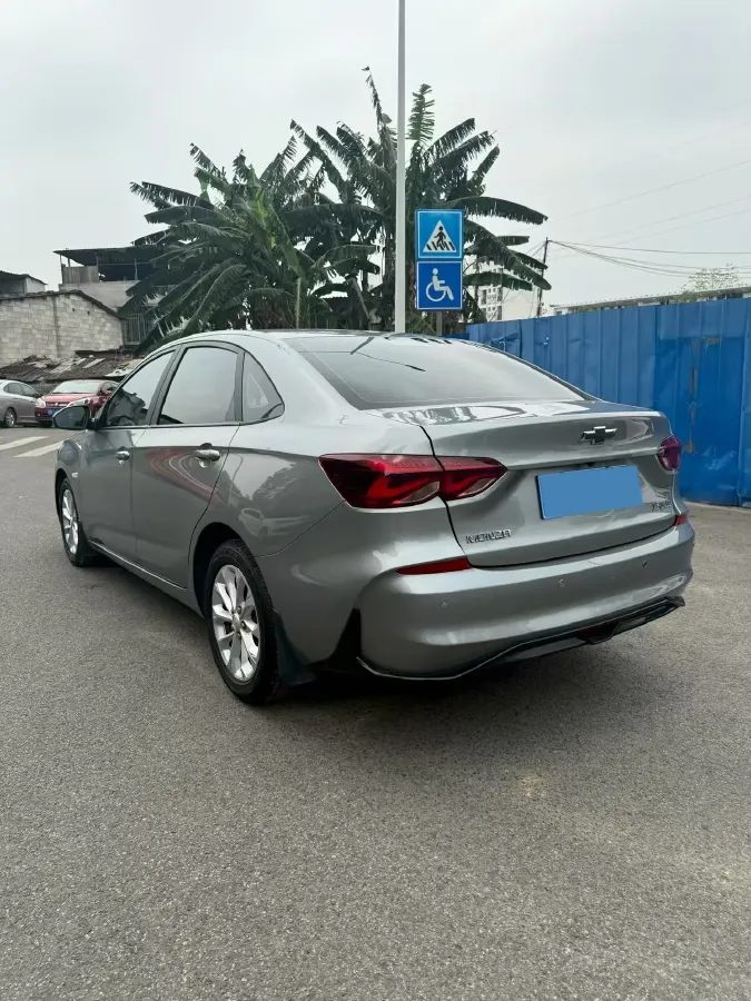 2023 Chevrolet Monza 1.5L 113HP L4 6DCT,autocango,china used car exporter,china ev exporter,chinese used car exporter,chinese used ev exporter
