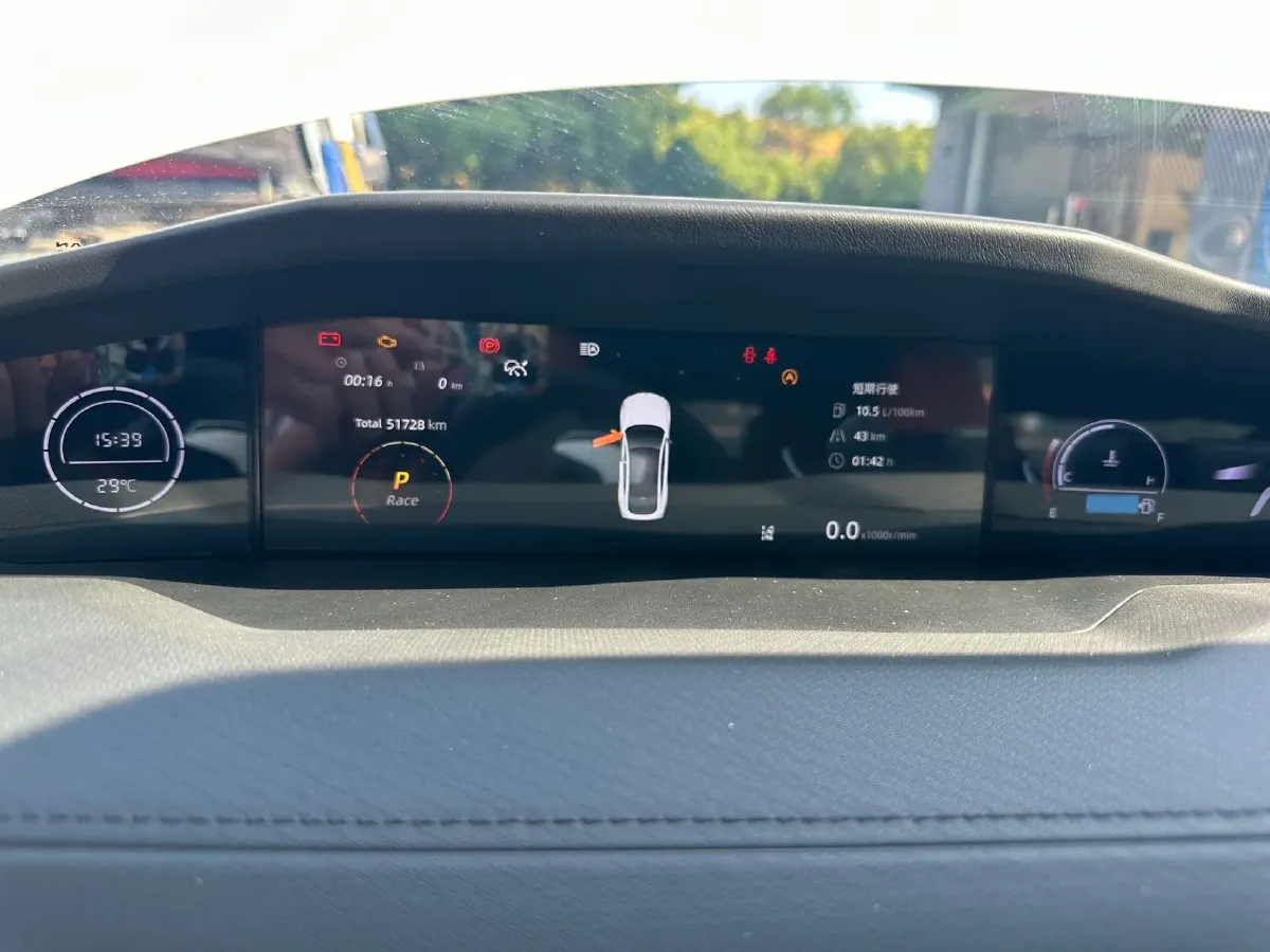 2023 ChangAn UNI-V 2.0T 233HP L4 8AT,autocango,china used car exporter,china ev exporter,chinese used car exporter,chinese used ev exporter