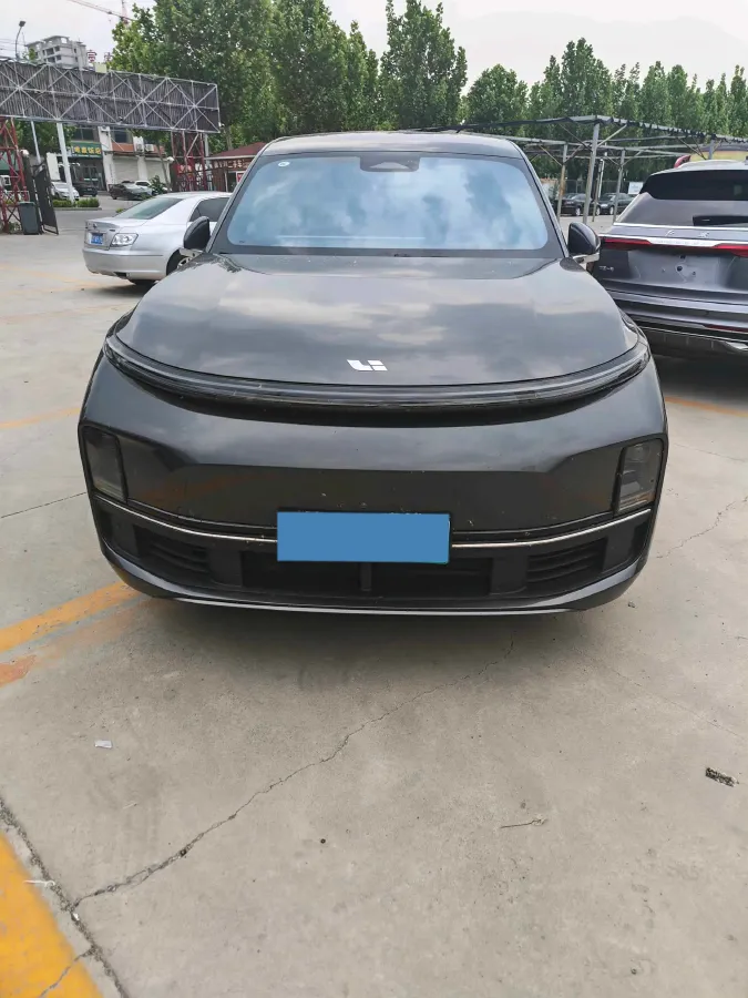 2023 Li L8 Range Extended 154HP REEV 40.9KWH,autocango,china used car exporter,china ev exporter,chinese used car exporter,chinese used ev exporter