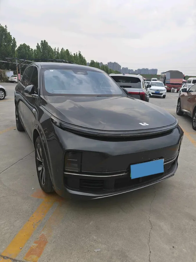 2023 Li L8 Range Extended 154HP REEV 40.9KWH,autocango,china used car exporter,china ev exporter,chinese used car exporter,chinese used ev exporter