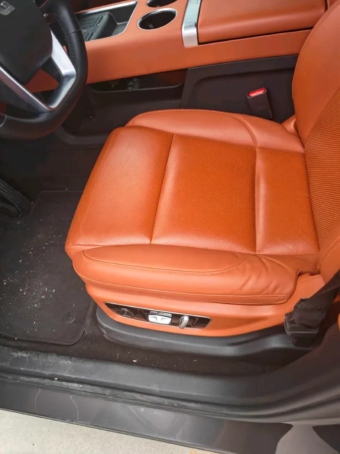 2023 Li L8 Range Extended 154HP REEV 40.9KWH,autocango,china used car exporter,china ev exporter,chinese used car exporter,chinese used ev exporter