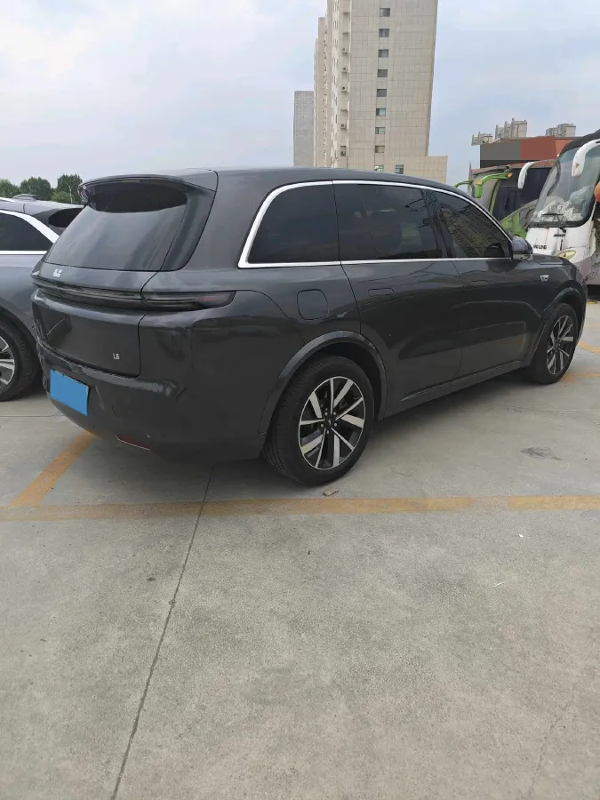 2023 Li L8 Range Extended 154HP REEV 40.9KWH,autocango,china used car exporter,china ev exporter,chinese used car exporter,chinese used ev exporter