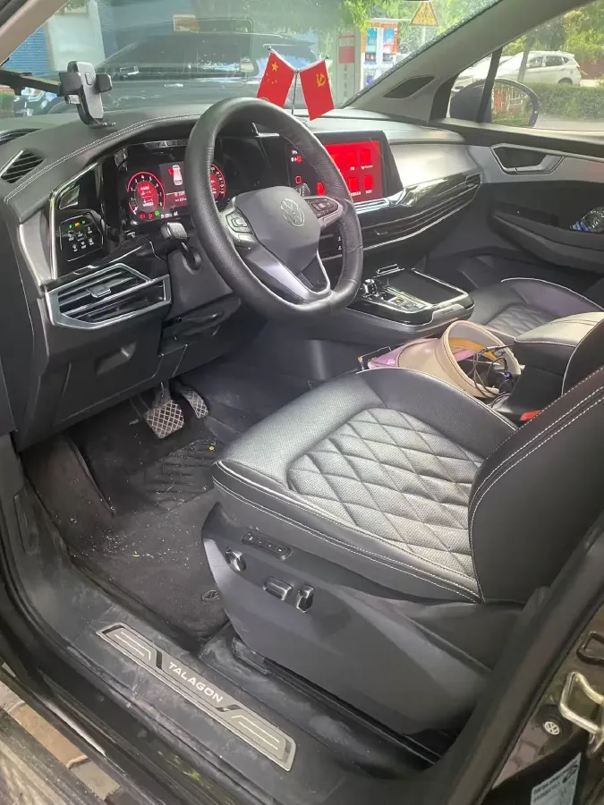 2024 Volkswagen Talagon 2.5T 299HP V6 7DCT,autocango,china used car exporter,china ev exporter,chinese used car exporter,chinese used ev exporter