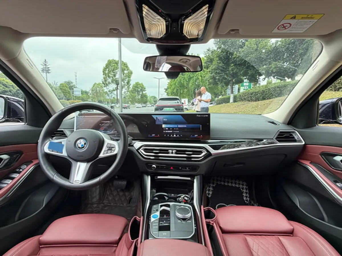2024 BMW i3 BEV 70KWH,autocango,china used car exporter,china ev exporter,chinese used car exporter,chinese used ev exporter