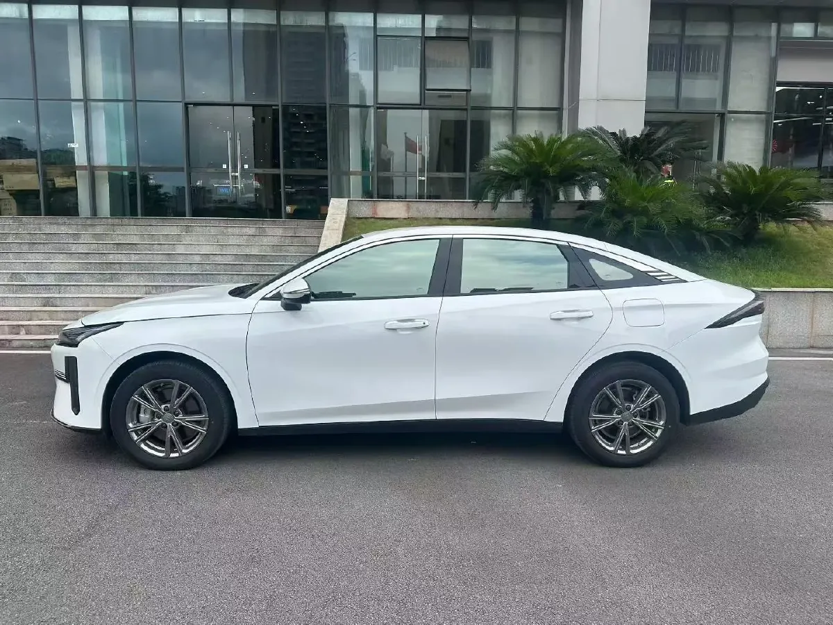 2025 Geely Galaxy A7 1.5L 112HP L4 1DHT PHEV,autocango,china used car exporter,china ev exporter,chinese used car exporter,chinese used ev exporter