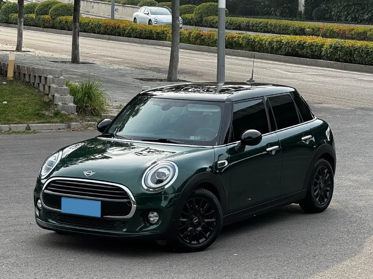 2018 MINI COUNTRYMAN 1.5T 136HP L3 6AT,autocango,china used car exporter,china ev exporter,chinese used car exporter,chinese used ev exporter