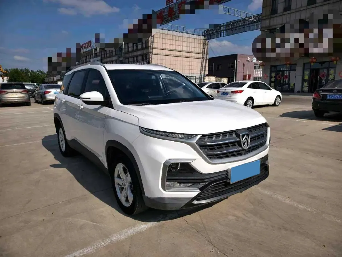 2018 BaoJun 530 1.5T 150HP L4 6MT,autocango,china used car exporter,china ev exporter,chinese used car exporter,chinese used ev exporter