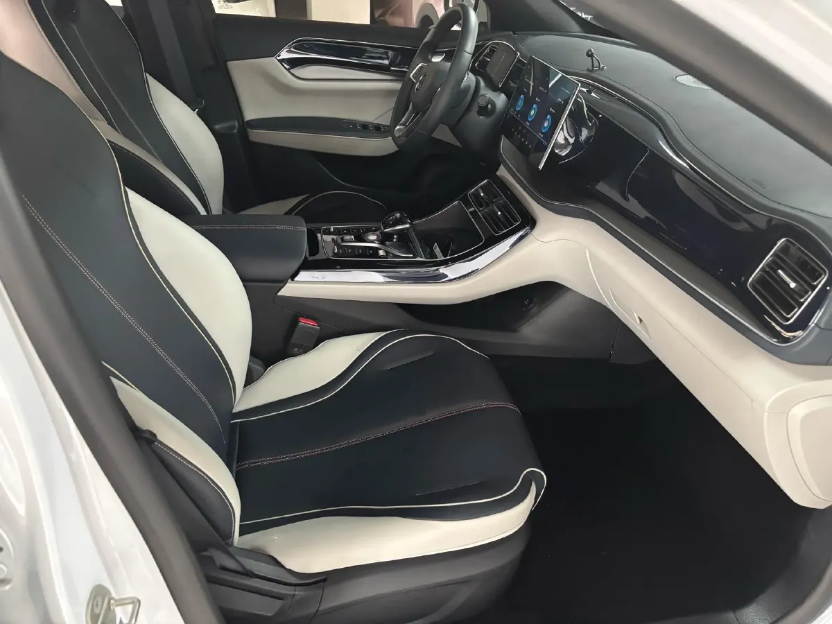 2021 Haval F7 1.5T 169HP L4 7DCT,autocango,china used car exporter,china ev exporter,chinese used car exporter,chinese used ev exporter