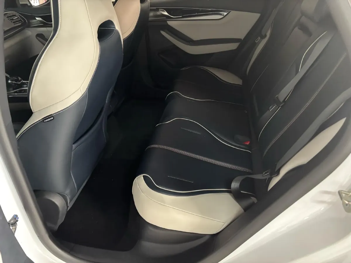 2021 Haval F7 1.5T 169HP L4 7DCT,autocango,china used car exporter,china ev exporter,chinese used car exporter,chinese used ev exporter